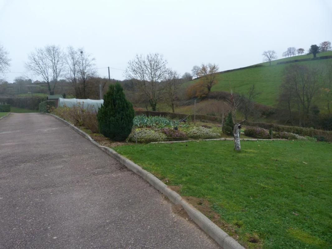 Villa Gite Le Lac Mhère Exterior foto